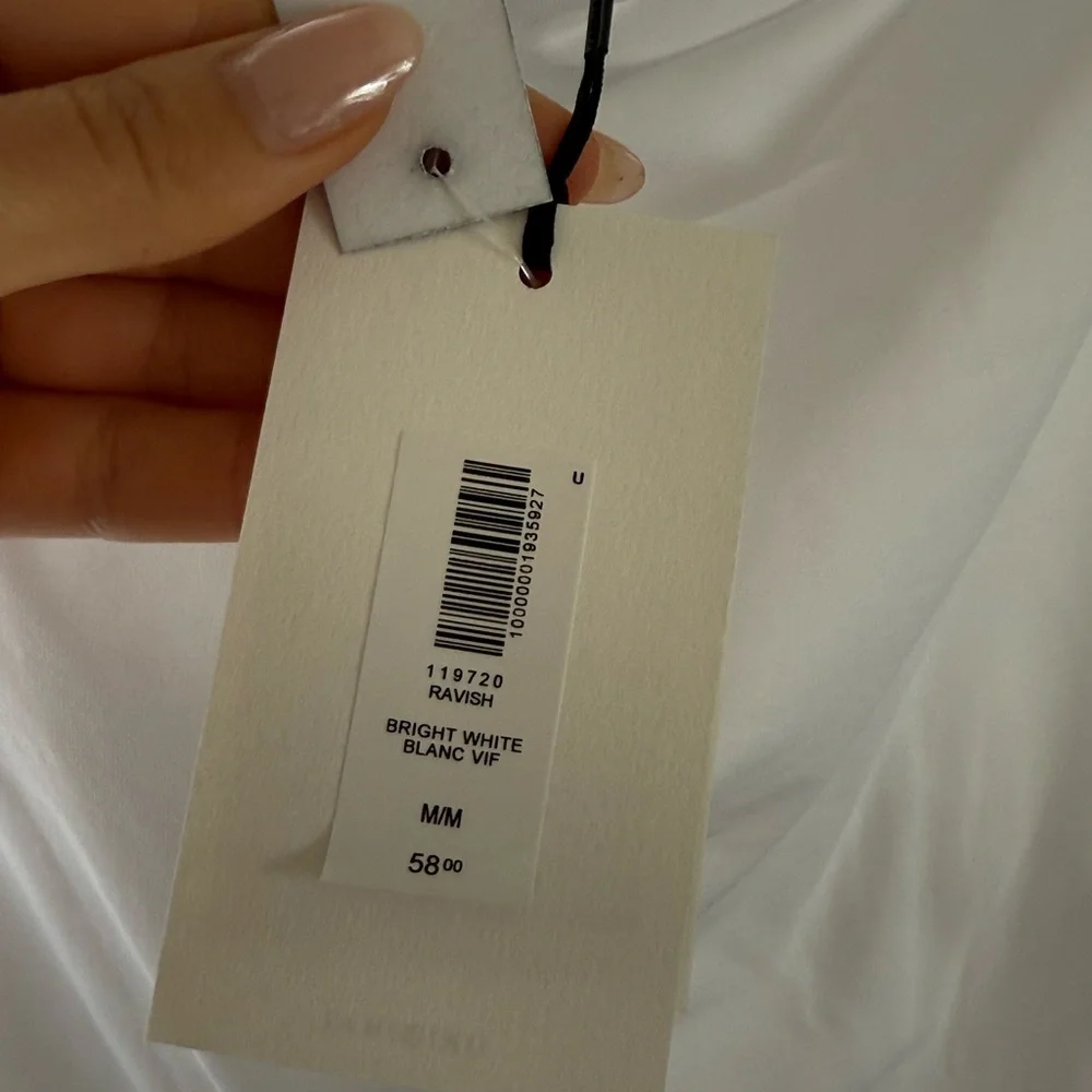 Aritzia Original Contour Ravish Top - Picture 7 of 15